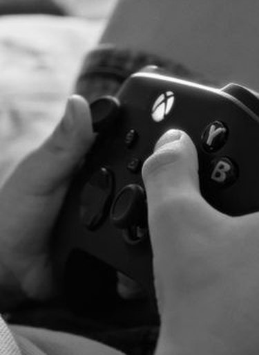 game crypto Debet
